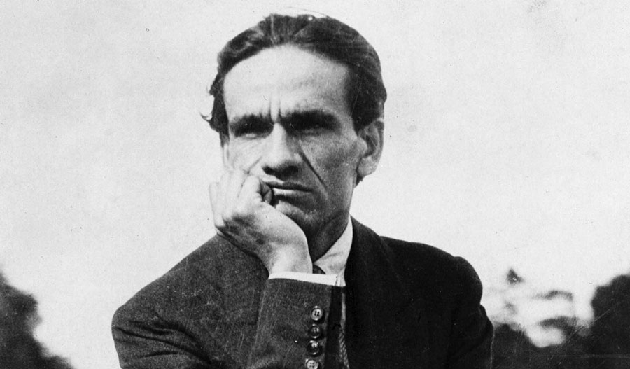 La entrevista que no conocías de César Vallejo: Trilce no quiere decir nada