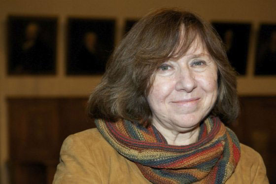 Otorgan Premio Nobel de Literatura a escritora bielorrusa Svetlana Alexievich