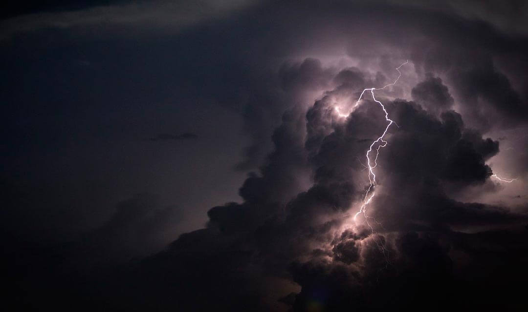 Tormenta y otro poemas