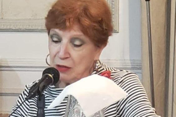 Laura Nicastro